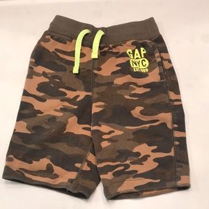 Boys camo Gap kids shorts jersey knit Small
